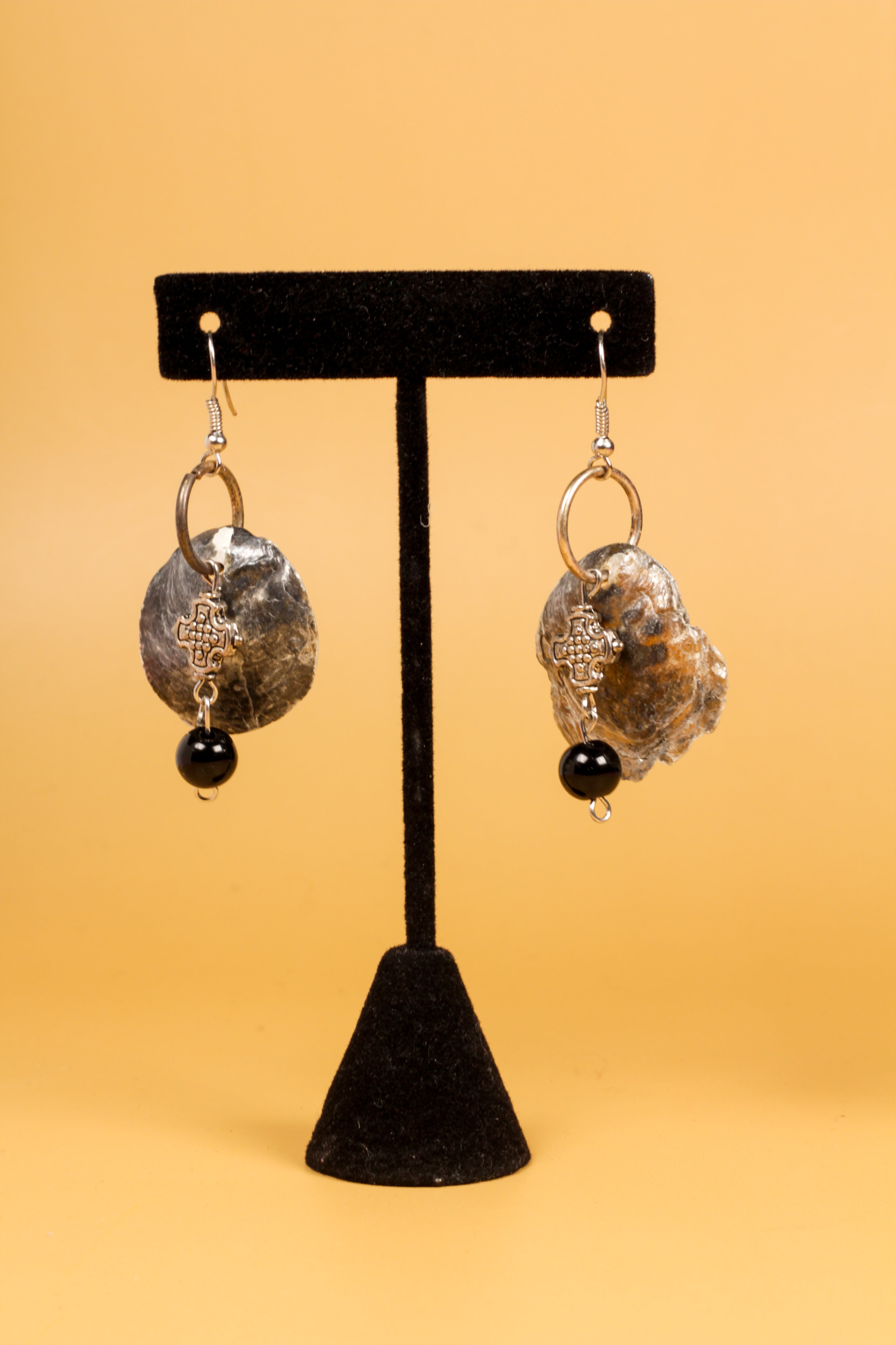 Handmade Natural Jingle Shell Earrings (Pair)